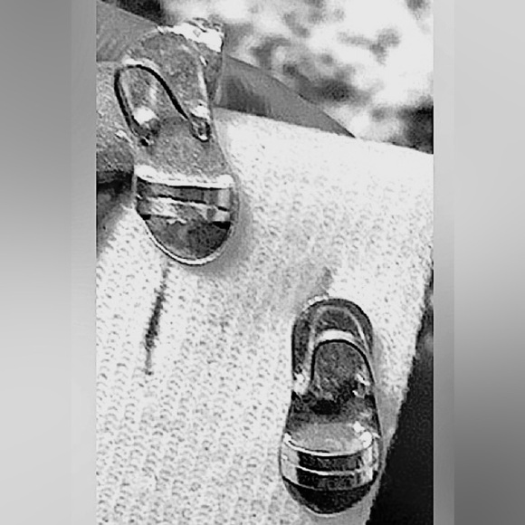 STERLING SILVER PIERCED EARRINGS - Picture 3 of 3